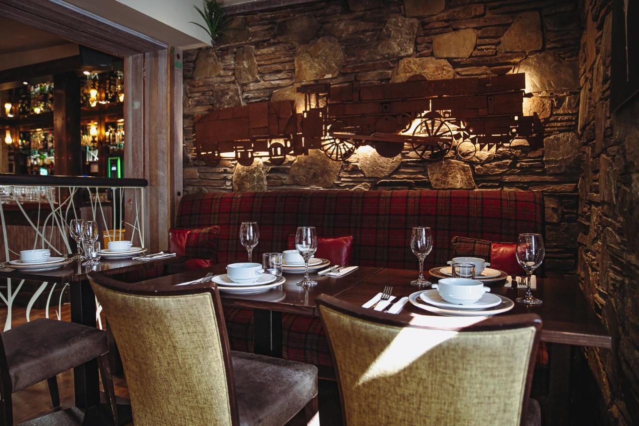 Muskerry Arms Bar And B&B Бларні Екстер'єр фото