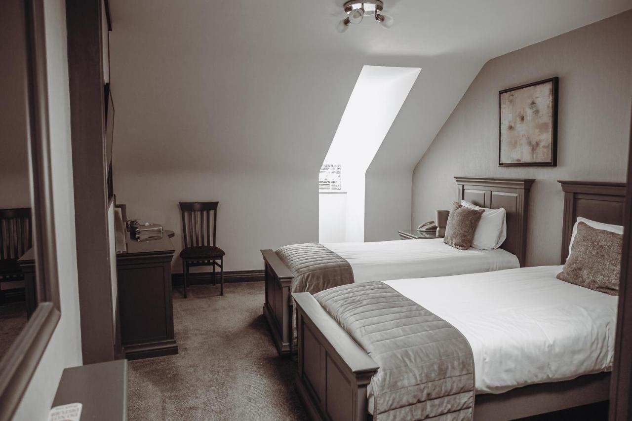 Muskerry Arms Bar And B&B Бларні Екстер'єр фото