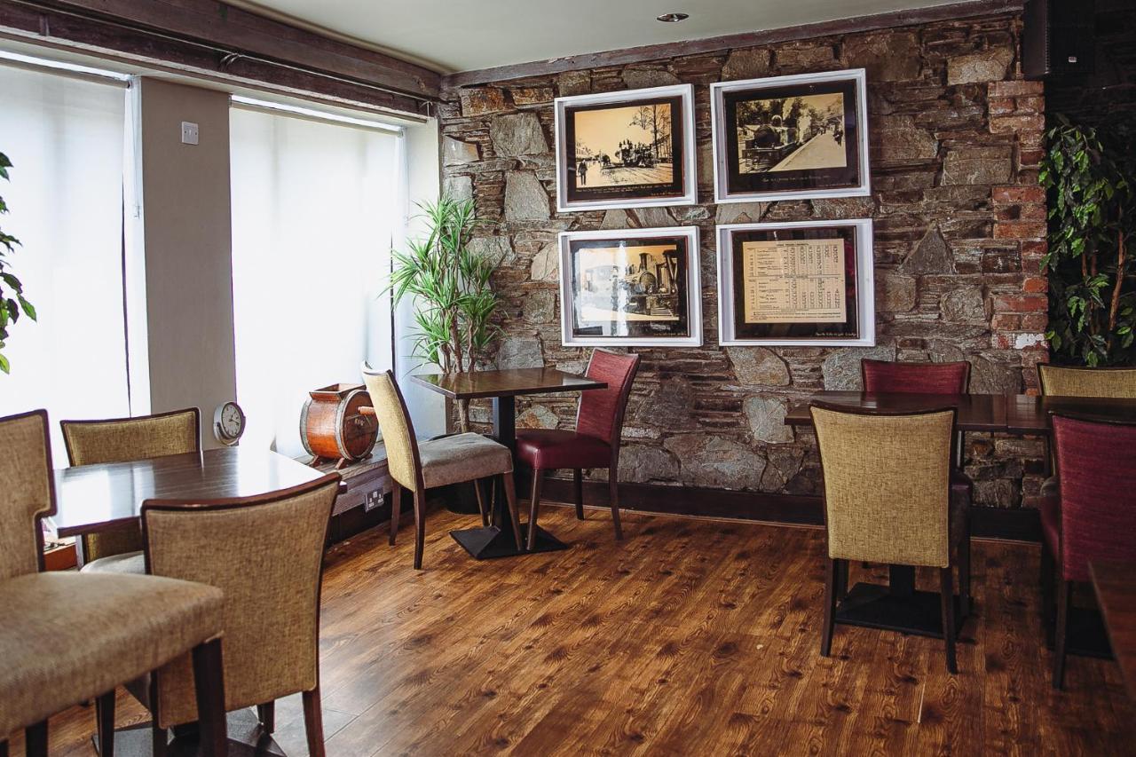 Muskerry Arms Bar And B&B Бларні Екстер'єр фото