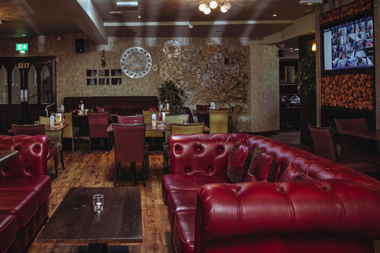 Muskerry Arms Bar And B&B Бларні Екстер'єр фото