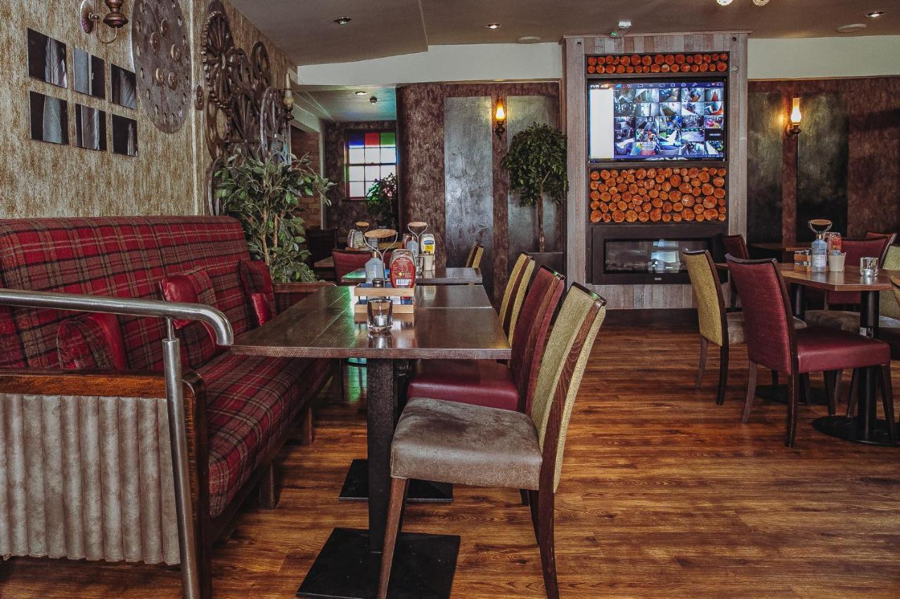 Muskerry Arms Bar And B&B Бларні Екстер'єр фото