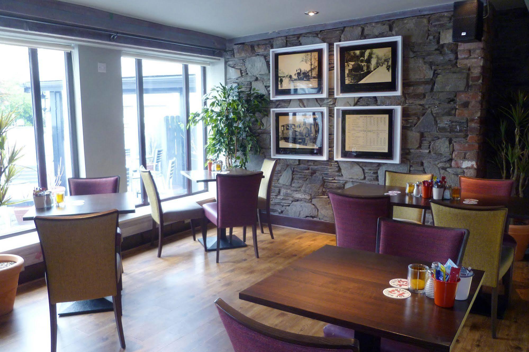 Muskerry Arms Bar And B&B Бларні Екстер'єр фото